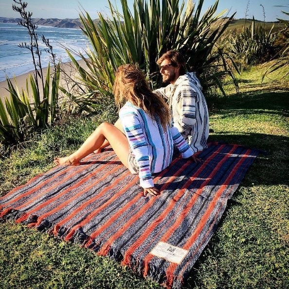 RAGLAN BAJA BLANKET